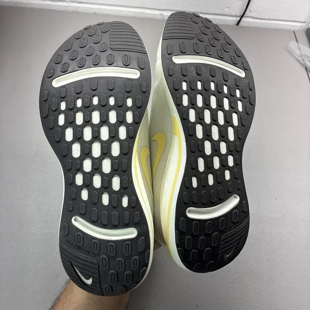 Nike Journey Run Women's Running Shoes Size 10 Women’s Great Condition17.